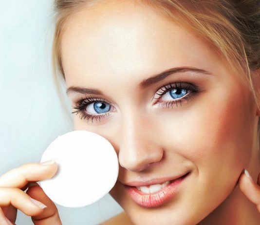 Bí quyết chăm sóc da cho dân văn phòng làm việc nhiều tròng phòng máy lạnh.