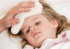 Cần làm gì khi trẻ sơ sinh hay đổ mồ hôi nhiều và tay chân lạnh