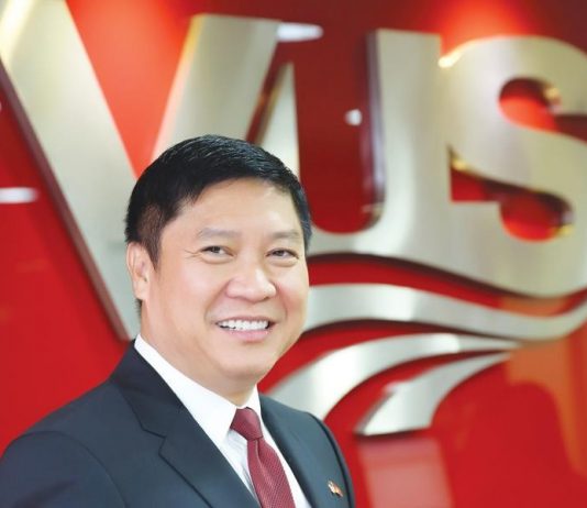 Chân dung Phạm Tấn Nghĩa – Người tiếp lửa cho thế hệ trẻ Việt Nam trên bước đường hội nhập quốc tế danh nhan pham tan nghia