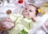 Trẻ sơ sinh nên mặc như thế nào vào mùa đông?