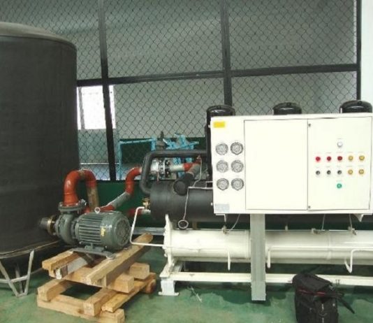 Cấu tạo và nguyên lý hoạt động của máy làm lạnh Water Chiller trong sản xuất nhựa