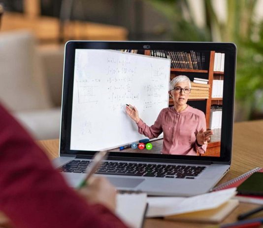 Bí quyết khởi nghiệp kinh doanh từ hai bàn tay trắng!